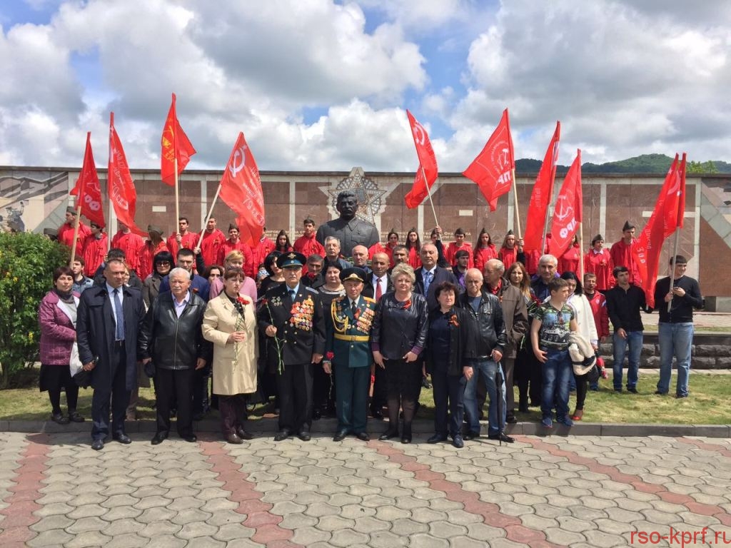 Не позволим переписать страницы великой истории