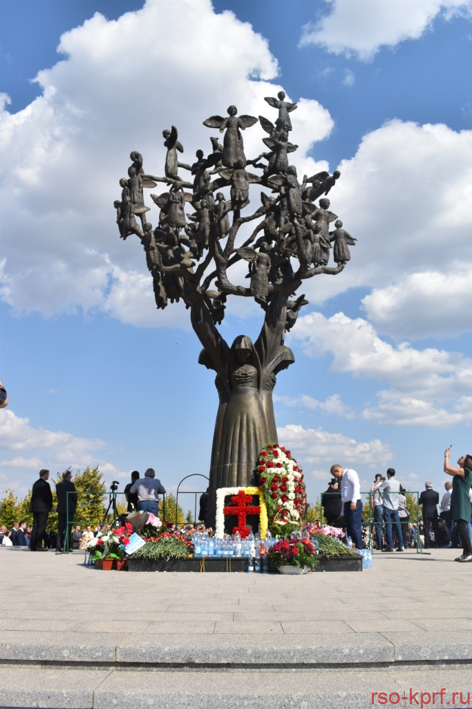 Память о них незабвенна