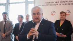 Казбек Тайсаев наградил иностранных студентов – победителей и призёров Спартакиады МАДИ
