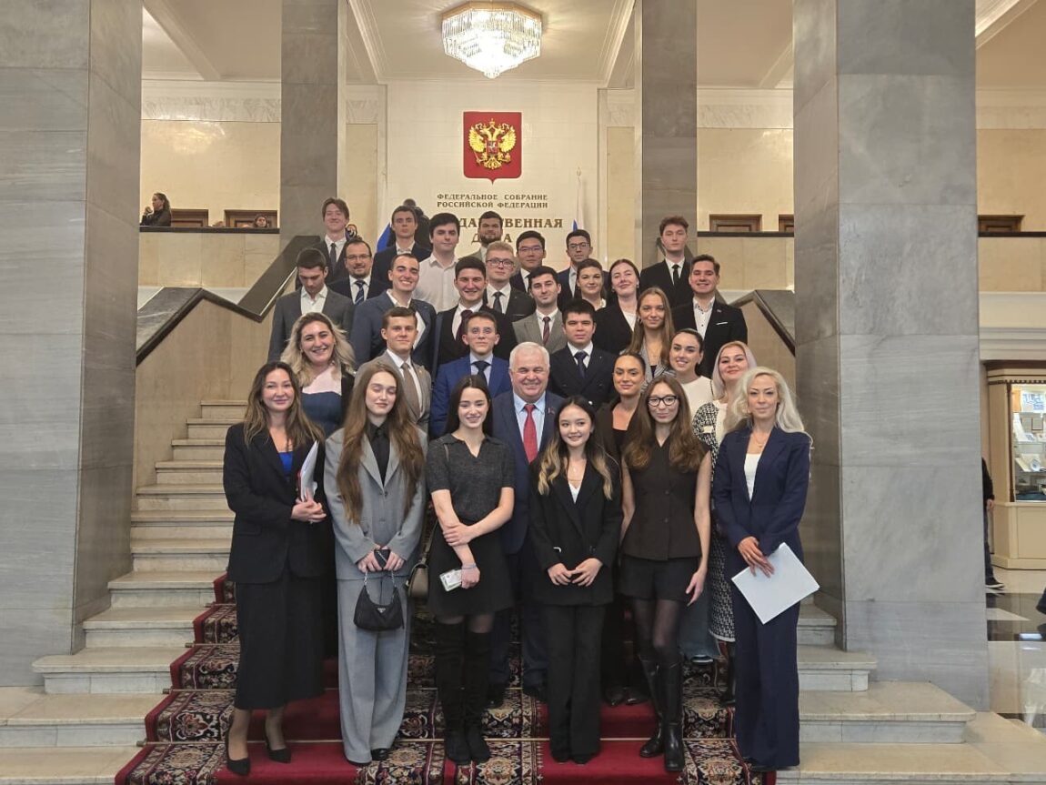 При участии коммунистов в Госдуме проведен круглый стол, посвященный решению студенческих проблем в странах СНГ