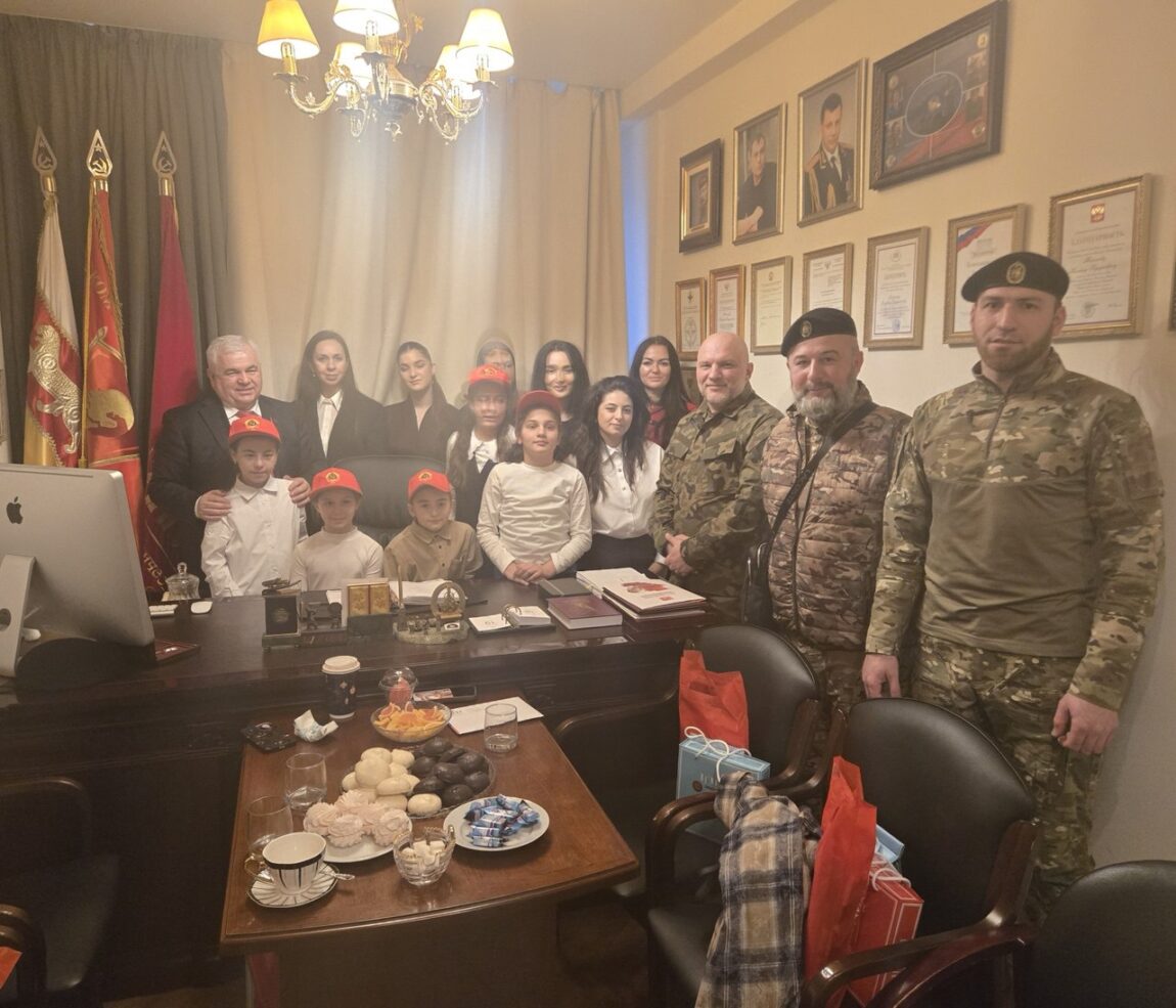 К.К. Тайсаев и А.М. Гибатдинов встретились с детьми участников специальной военной операции