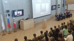 «Любить Родину! Учиться у поколения-победителей!». Г.А. Зюганов выступил по видеосвязи перед новгородскими студентами и преподавателями