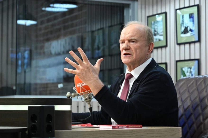 «Комсомольская правда». Геннадий Зюганов: Надеюсь, парад Победы 9 мая в Москве пройдет в духе военного времени