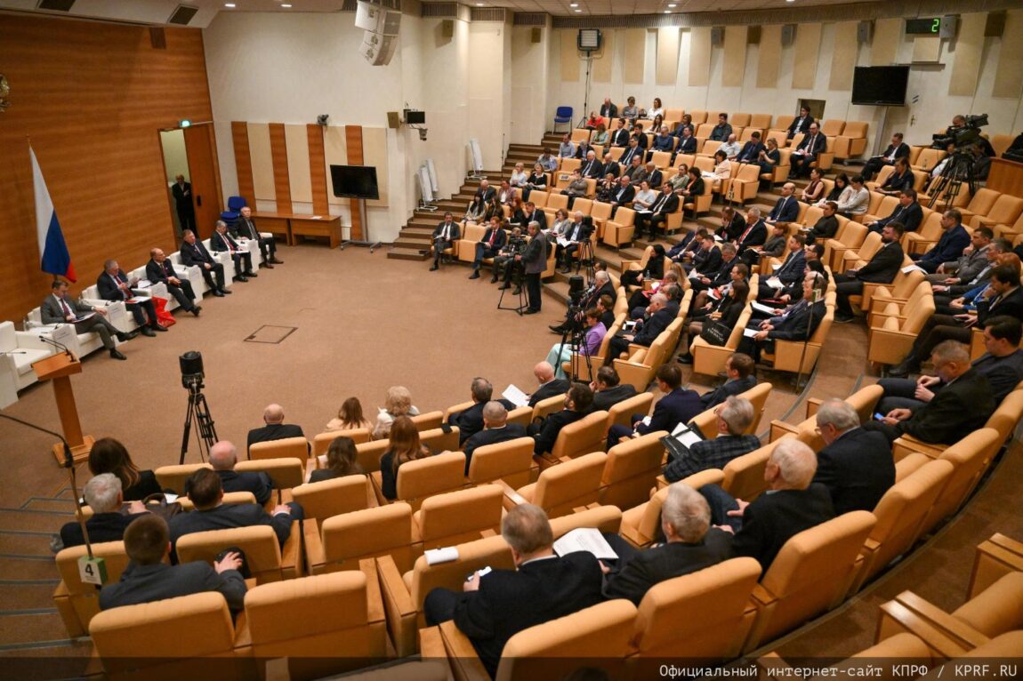 Состоялось заседание фракции КПРФ в Госдуме 14 апреля