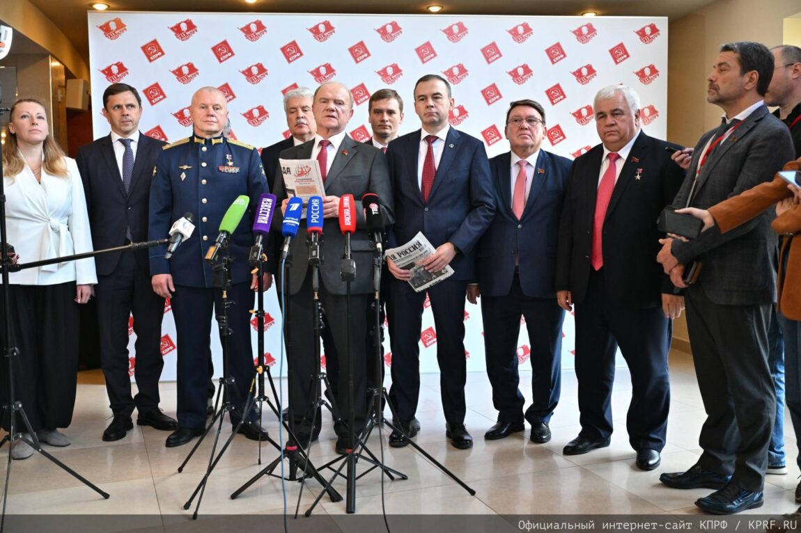 Пресс-подход в перерыве 2-го этапа XIX съезда КПРФ